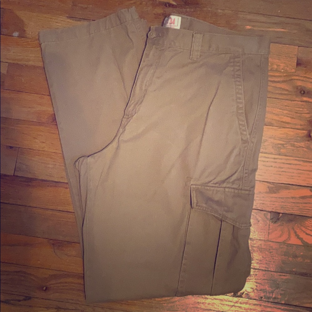 Like new Old Navy Men’s cargo pants